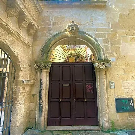 Mary Apt. - Residenza Storica - Centro Citta Residens *